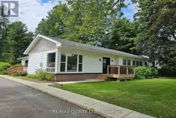 33 Talbot St, Prince Edward County, Ontario K0K 2T0, 3 Bedrooms Bedrooms, 8 Rooms Rooms,1 BathroomBathrooms,All Houses,Sold,Talbot,X9308019