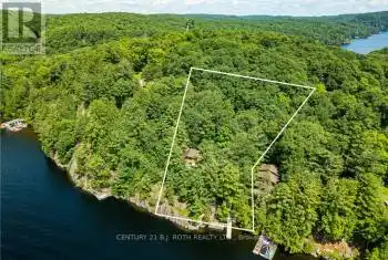 1033 Bayview Point Road, Lake of Bays, Ontario P0A1H0, 3 Bedrooms Bedrooms, ,1 BathroomBathrooms,All Houses,For Sale,Bayview Point,X9309358