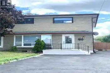 49 Davelayn Road Unit# Upper, Toronto (Humbermede), Ontario M9M2A6, 4 Bedrooms Bedrooms, ,2 BathroomsBathrooms,All Houses,For Rent,Davelayn,W9309463