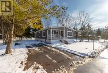 66 SUSSEX Square, Georgian Bluffs, Ontario N0H1G0, 3 Bedrooms Bedrooms, ,2 BathroomsBathrooms,All Houses,For Sale,SUSSEX,40643856