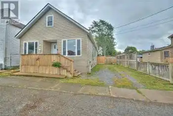 91 BELL Street, Port Colborne, Ontario L3K1H7, 3 Bedrooms Bedrooms, ,2 BathroomsBathrooms,All Houses,For Sale,BELL,40642677