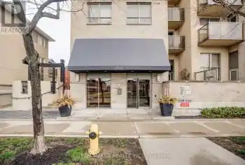 4 Elsinore Path Unit# 810, Toronto (New Toronto), Ontario M8V4G7, ,1 BathroomBathrooms,Condo,For Rent,Elsinore,W9311407