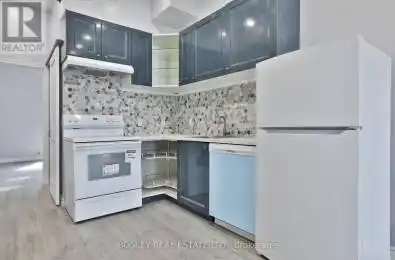 179 Street Unit 2nd Fl Toronto (Moss Park) Ontario M5A1S2