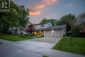 1331 Tyandaga Park Drive, Burlington (Tyandaga), Ontario L7P1N2, 3 Bedrooms Bedrooms, ,3 BathroomsBathrooms,All Houses,For Sale,Tyandaga Park,W9343358