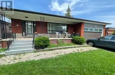 256 Avenue Toronto (Newtonbrook West) Ontario M2M1E5