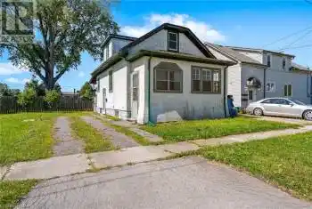 16 CHAFFEY Street, Welland, Ontario L3B2Y3, 2 Bedrooms Bedrooms, ,1 BathroomBathrooms,All Houses,For Sale,CHAFFEY,40645113