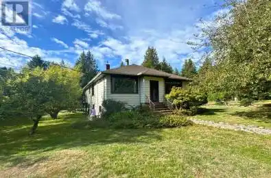 1171 ROBERTS CREEK Road Roberts Creek British Columbia V0N2W2