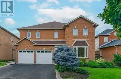 60 Boulevard Oakville Ontario L6H5Z6