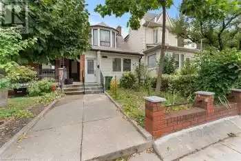 63 WARD Street, Toronto, Ontario M6H4A5, 4 Bedrooms Bedrooms, ,2 BathroomsBathrooms,All Houses,For Sale,WARD,40644568