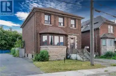 36 Street Hamilton Ontario L8L4E3