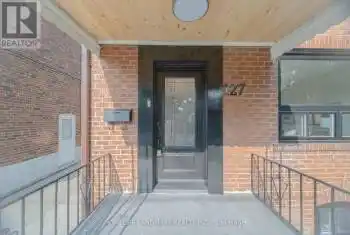 127 Highfield Road, Toronto (Greenwood-Coxwell), Ontario M4L2T9, 5 Bedrooms Bedrooms, ,4 BathroomsBathrooms,All Houses,For Sale,Highfield,E9346360