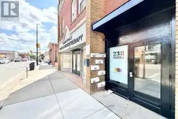 238 Queen Street Unit# B102, Mississauga (Streetsville), Ontario L5M1L5, 2 Bedrooms Bedrooms, ,1 BathroomBathrooms,All Houses,For Rent,Queen,W9347017