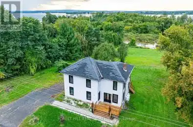 2242 County Road 3 Prince Edward County (Ameliasburgh) Ontario K0K1L0