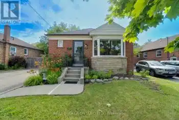 45 Mayall Avenue, Toronto (Downsview-Roding-CFB), Ontario M3L1E7, 5 Bedrooms Bedrooms, ,2 BathroomsBathrooms,All Houses,For Sale,Mayall,W9347534