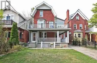 12 Avenue Toronto (Greenwood-Coxwell) Ontario M4L1K1