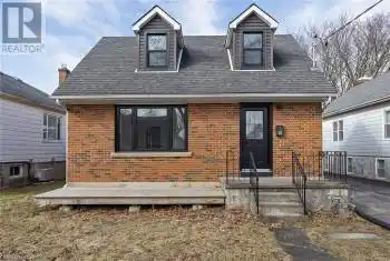 442 COLLEGE Street, Kingston (Central City East), Ontario K7L4M7, 3 Bedrooms Bedrooms, ,2 BathroomsBathrooms,All Houses,For Sale,COLLEGE,X9411522