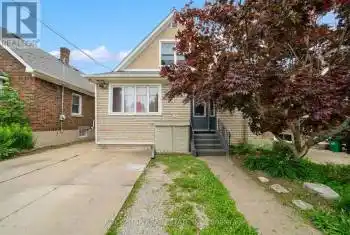 33 Fitzgerald Street, St. Catharines (Downtown), Ontario L2R4B5, 7 Bedrooms Bedrooms, ,4 BathroomsBathrooms,All Houses,For Sale,Fitzgerald,X9348361