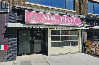 802 Avenue Toronto (East York) Ontario M4J1L6