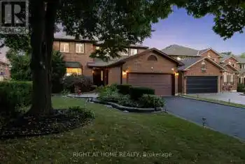 81 Carrington Drive, Richmond Hill (Mill Pond), Ontario L4C7Y1, 5 Bedrooms Bedrooms, ,4 BathroomsBathrooms,All Houses,For Sale,Carrington,N9349536