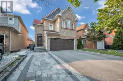 63 Blue Spruce Street Brampton (Sandringham-Wellington) Ontario L6R1C4