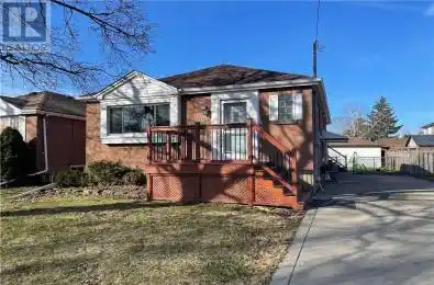 907 Avenue Hamilton (Raleigh) Ontario L8V1W7