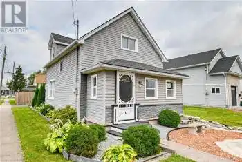 42 CHESTNUT Street, Port Colborne, Ontario L3K1R4, 3 Bedrooms Bedrooms, ,1 BathroomBathrooms,All Houses,For Sale,CHESTNUT,40643685