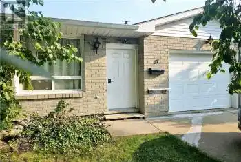 67 MCDONAGH Crescent, Thorold, Ontario L2V4S4, 2 Bedrooms Bedrooms, ,1 BathroomBathrooms,All Houses,For Rent,MCDONAGH,40647279