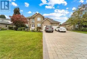 8018 CATHEDRAL Drive, Niagara Falls (208 - Mt. Carmel), Ontario L2H2Z2, 6 Bedrooms Bedrooms, ,4 BathroomsBathrooms,All Houses,For Sale,CATHEDRAL,X9413826