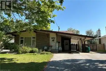 42 LEASIDE Drive Unit# UPPER, St. Catharines, Ontario L2M4G5, 3 Bedrooms Bedrooms, ,1 BathroomBathrooms,All Houses,For Rent,LEASIDE,40646634