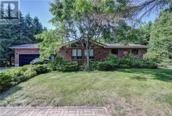 6552 EVERGREEN Avenue, Lambton Shores, Ontario N0N1J3, 3 Bedrooms Bedrooms, ,3 BathroomsBathrooms,All Houses,For Sale,EVERGREEN,40647785