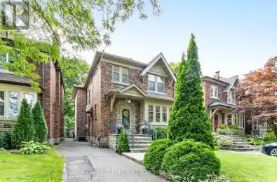 242 Drive Toronto (Leaside) Ontario M4G3K3