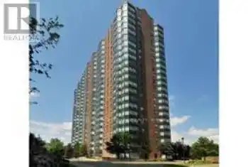 135 Hillcrest Avenue Unit# 1815, Mississauga (Cooksville), Ontario L5B4B1, 2 Bedrooms Bedrooms, ,1 BathroomBathrooms,Condo,For Rent,Hillcrest,W9352597