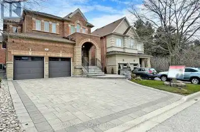 61 Avenue Richmond Hill (Jefferson) Ontario L4E0P1