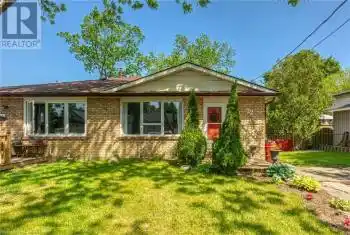 22 Chippewa Street, Cayuga, Ontario N0A1E0, 4 Bedrooms Bedrooms, ,2 BathroomsBathrooms,All Houses,For Sale,Chippewa,XH4205624