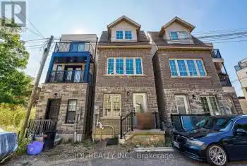 15 Justice Gardens, Toronto (Weston), Ontario M9N0B5, 2 Bedrooms Bedrooms, ,3 BathroomsBathrooms,All Houses,For Sale,Justice,W9353999