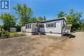 4594 MARTHA Lane, Beamsville, Ontario L0R1B1, 3 Bedrooms Bedrooms, ,1 BathroomBathrooms,Commercial,For Sale,MARTHA,XH4197437