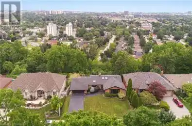 33 Drive Stoney Creek Ontario L8G2R1