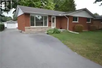 169 GARDINER Avenue, Haldimand County, Ontario N1A1A9, 3 Bedrooms Bedrooms, ,2 BathroomsBathrooms,All Houses,For Sale,GARDINER,XH4202125