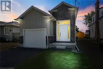 137 ST GEORGE Street, Welland, Ontario L3C5N7, 3 Bedrooms Bedrooms, ,1 BathroomBathrooms,All Houses,For Sale,ST GEORGE,XH4204837