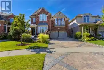 261 MONTREAL Circle, Stoney Creek, Ontario L8E0C6, 4 Bedrooms Bedrooms, ,3 BathroomsBathrooms,All Houses,For Sale,MONTREAL,XH4206468