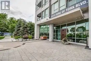 3939 Duke Of York Boulevard Unit# 2307, Mississauga (City Centre), Ontario L5B4N2, 2 Bedrooms Bedrooms, ,2 BathroomsBathrooms,Condo,For Rent,Duke Of York,W9354850