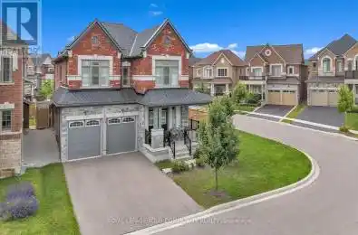 33 Crescent East Gwillimbury (Holland Landing) Ontario L9N1K3