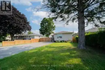 725 Lublin Avenue, Pickering (Bay Ridges), Ontario L1W1Z1, 3 Bedrooms Bedrooms, ,2 BathroomsBathrooms,All Houses,For Rent,Lublin,E9355392