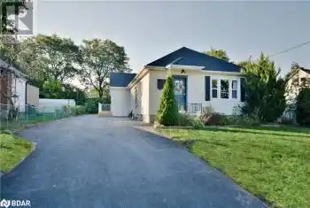 97 QUEEN Street, Barrie, Ontario L4M1Z4, 5 Bedrooms Bedrooms, ,3 BathroomsBathrooms,All Houses,For Sale,QUEEN,40649260