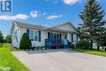 61 PENNSYLVANIA Avenue, Wasaga Beach, Ontario L9Z3A8, 2 Bedrooms Bedrooms, ,2 BathroomsBathrooms,All Houses,For Sale,PENNSYLVANIA,40648647