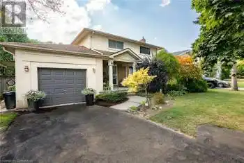 19 CLAREMOUNT Circle, Welland, Ontario L3C2P4, 5 Bedrooms Bedrooms, ,2 BathroomsBathrooms,All Houses,For Sale,CLAREMOUNT,40649131