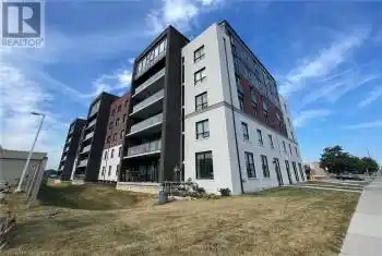 5 HAMILTON Street Unit# 406, Waterdown, Ontario L8B2A4, 2 Bedrooms Bedrooms, ,2 BathroomsBathrooms,Condo,For Rent,HAMILTON,40650033