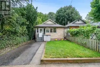 9 Emmott Avenue, Toronto (Oakridge), Ontario M1L2X2, 4 Bedrooms Bedrooms, ,2 BathroomsBathrooms,All Houses,For Sale,Emmott,E9358935