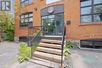 126 Catharine Street Unit# Main Fl, Hamilton (Beasley), Ontario L8R1J4, ,6 BathroomsBathrooms,Commercial,For Rent,Catharine,X9359360