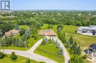 24 Drive Brampton (Toronto Gore Rural Estate) Ontario L6P0E6